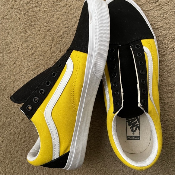 Custom Vans - Picture 3 of 8